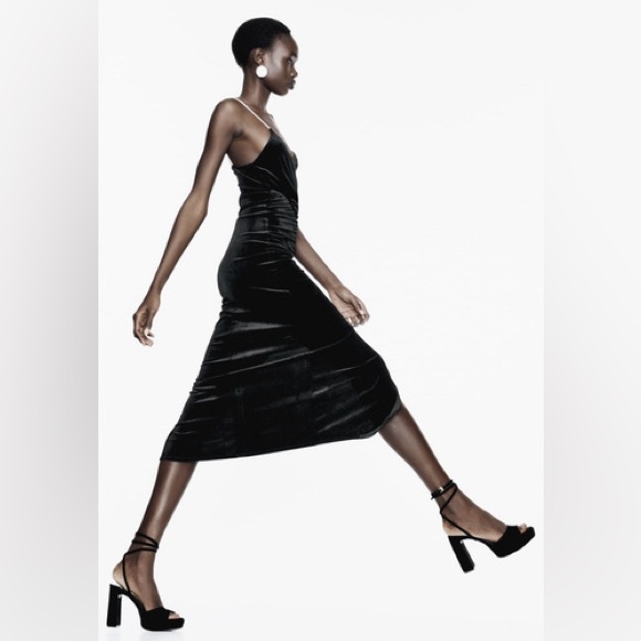 ZARA ~ BLACK VELVET RUCHED GATHERED BODYCON MIDI DRESS WITH RHINESTONE STRAPS - Picture 4 of 11